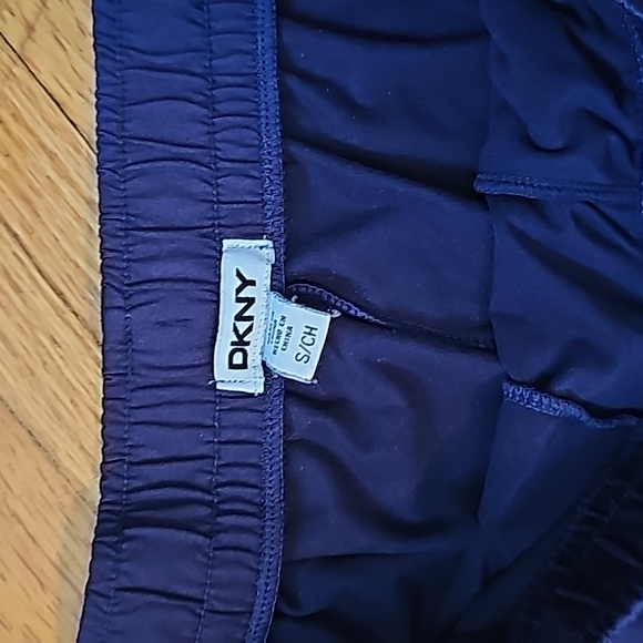 DKNY pants - Picture 2 of 2